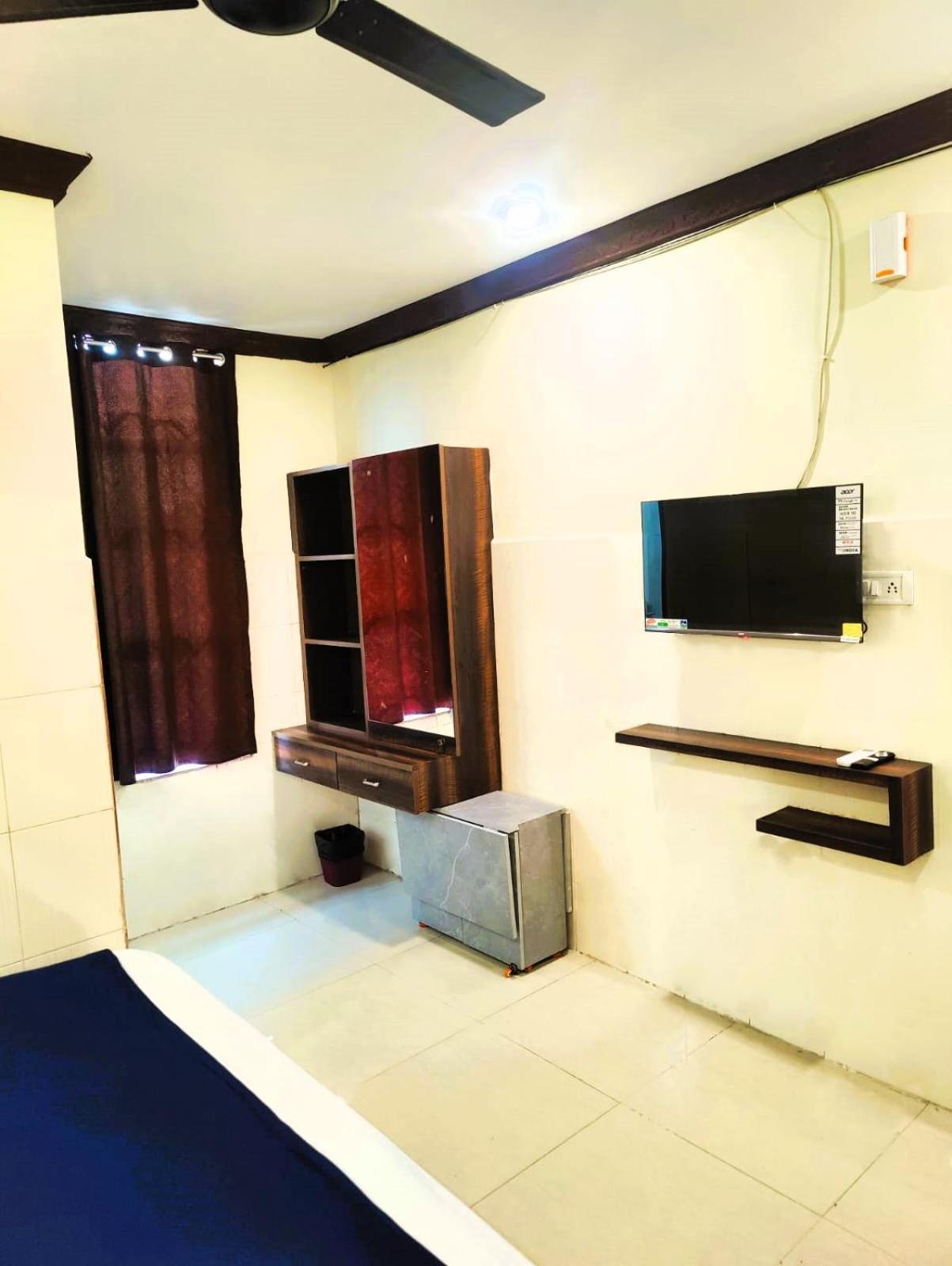 The Livin Residency Hotel Visákhapatnam Kültér fotó